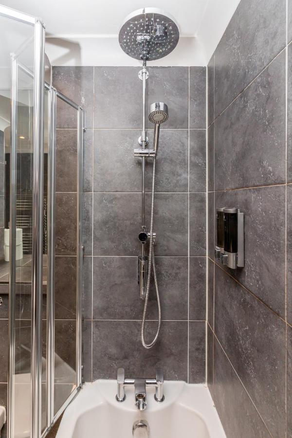 Modern Mews House With Free Parking Space, And Patio By Huluki Sussex Stays Brighton Екстериор снимка